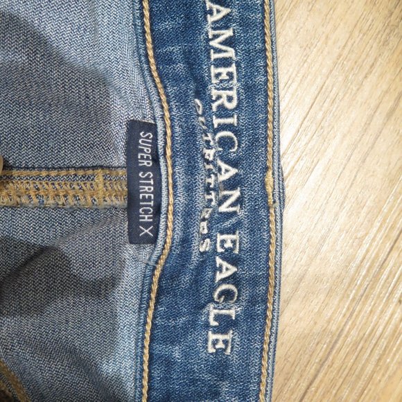 American Eagle Distressed High Rise Jegging Size 4 - Picture 7 of 14